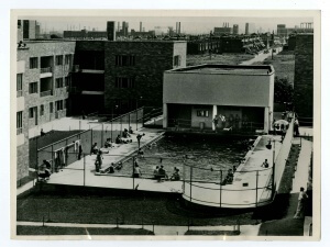 Carl Mackley Houses showing swimming pool, with row houses and factory smokestacks in background. Courtesy of Historical Society of Pennsylvania, Philadelphia Housing Projects Photographs, 1934-1940, Philadelphia Record Photograph Morgue.